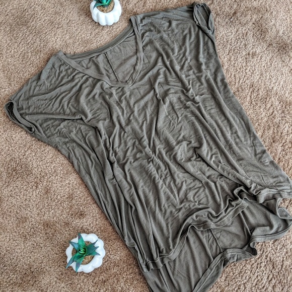 Gray-Green  super soft V-Neck Tee - Picture 2 of 3